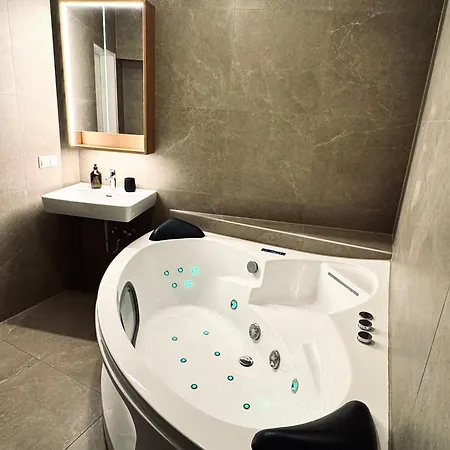 Private Wellness Mit Whirlpool & Free Parking Apartment
