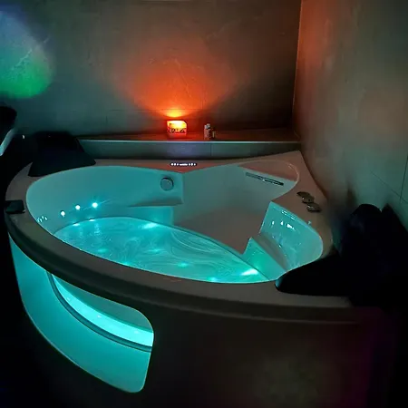 Private Wellness Mit Whirlpool & Free Parking Apartment