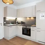 Wellness Retreat For 2 With Private Sauna & Whirlpool - Free Parking, Quiet Center By Hero Homes
