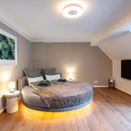 Wellness Retreat For 2 With Private Sauna & Whirlpool - Free Parking, Quiet Center By Hero Homes Apartment