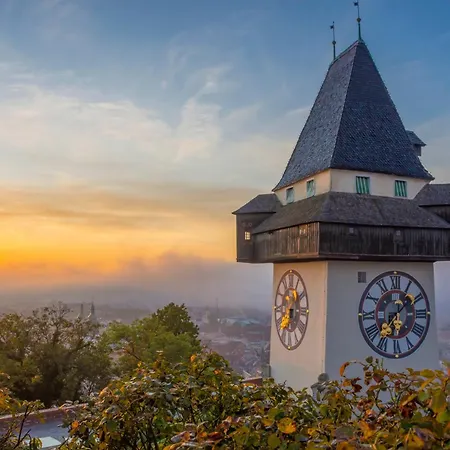 Wellness Altstadt - Sauna, Whirlpool & Free Parking By Hero Homes Apartamento Graz