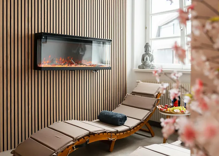 Wellness Retreat For 2 With Private Sauna & Whirlpool - Free Parking, Quiet Center By Hero Homes *