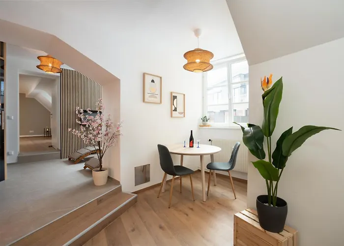 Wellness Retreat For 2 With Private Sauna & Whirlpool - Free Parking, Quiet Center By Hero Homes *