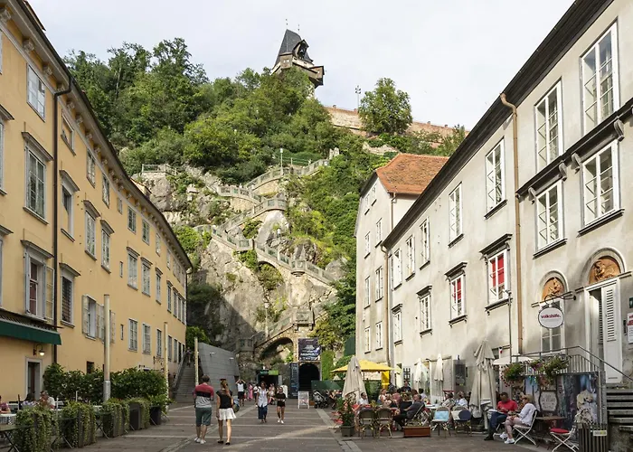 Wellness Retreat For 2 With Private Sauna & Whirlpool - Free Parking, Quiet Center By Hero Homes Apartment *